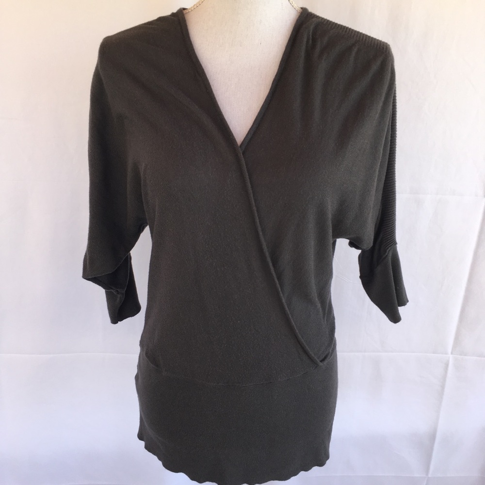 Loft 3/4 Sleeve Crossover Green Woman’s M